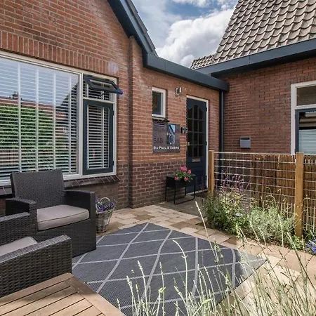 Bed & Breakfast Bij Paul En Sabine *